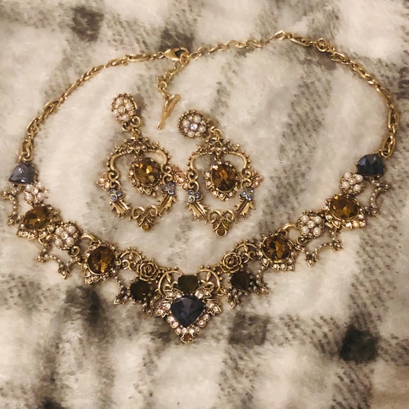 Chloe + Isabel Jewelry - Chloe isabel necklace and earring set